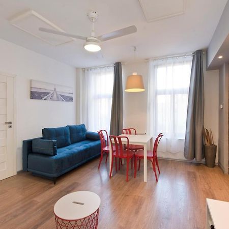 Kawalerka Studio Stare Domki Krr Гданьск Экстерьер фото