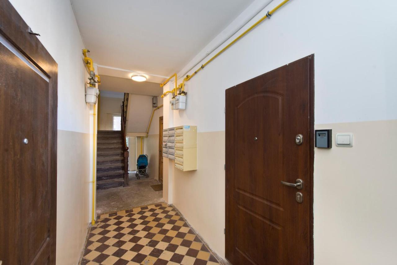 Kawalerka Studio Stare Domki Krr Гданьск Экстерьер фото